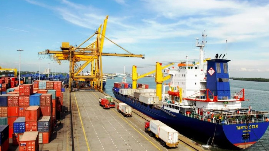 Pengaruh Perubahan Kebijakan Perdagangan Terhadap Ekspor dan Impor